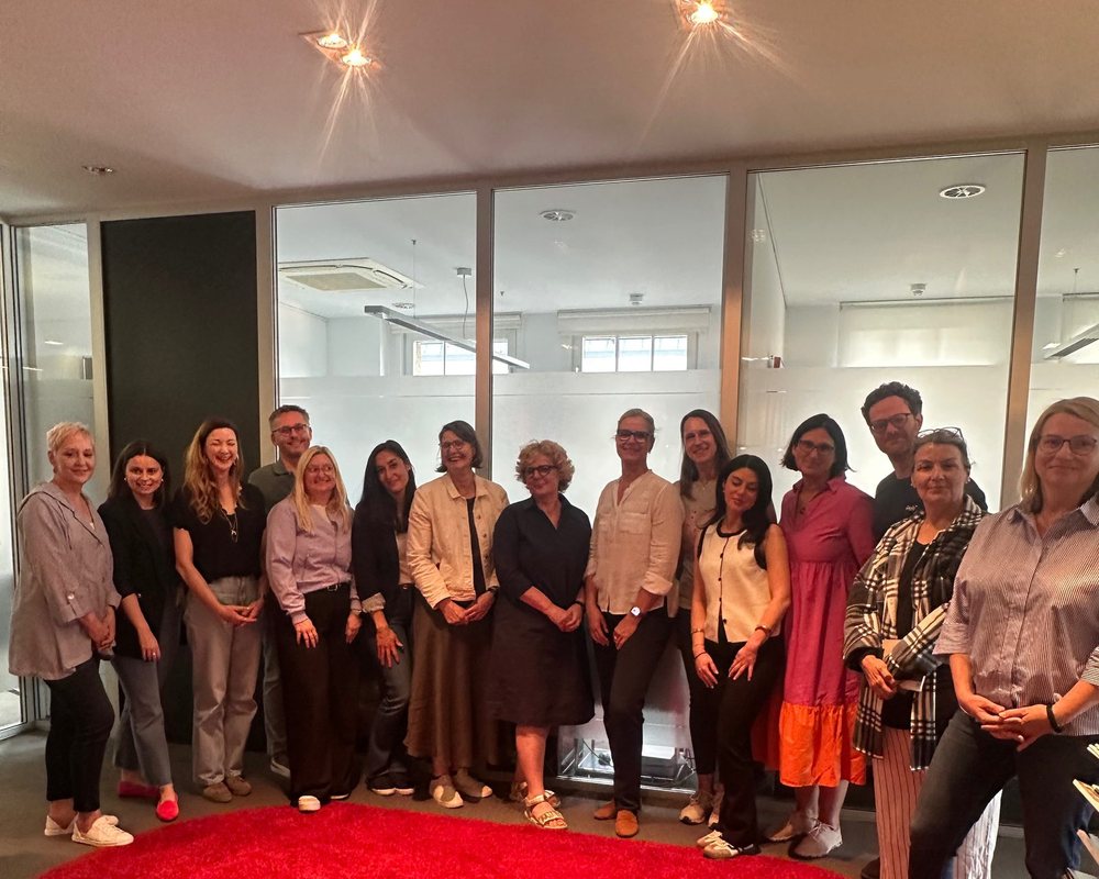 Gruppenfoto der Absolvent:innen der Mediationsausbildung in Düsseldorf